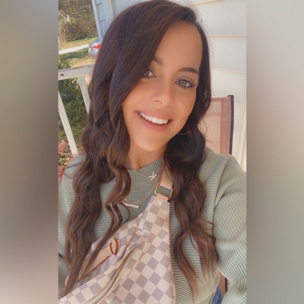 Meet your Posher, Michaela